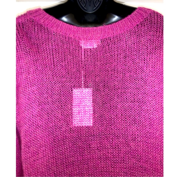 Lovers and Friends Rhiannon V Neck in fuchsia –– NWT - Picture 9 of 13